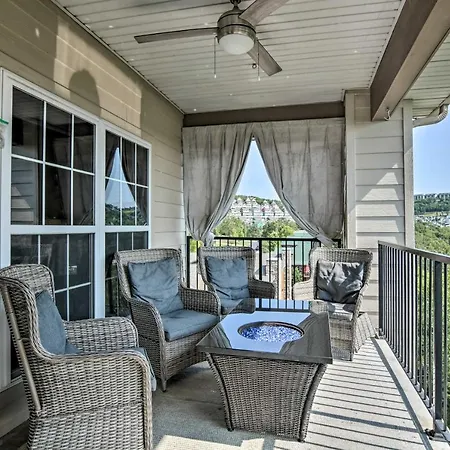 Resort-Style Branson Condo With Lake Views And Patio!